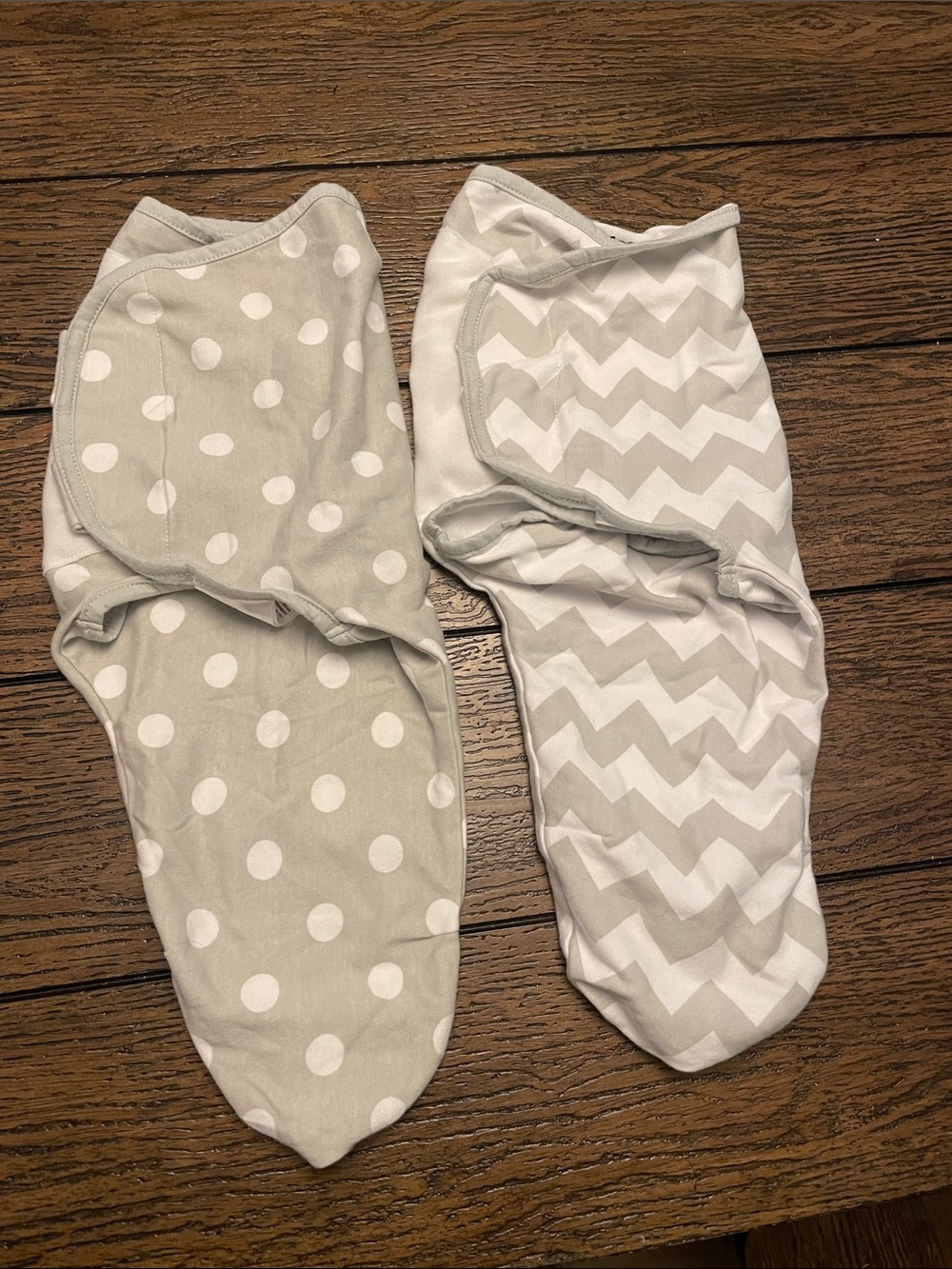 Neutral Gray Polka Dot & Chevron Swaddle Set s/m 7-14 lbs